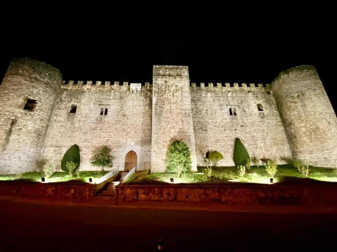 Hostal El Castillo Arenas de San Pedro Exterior photo